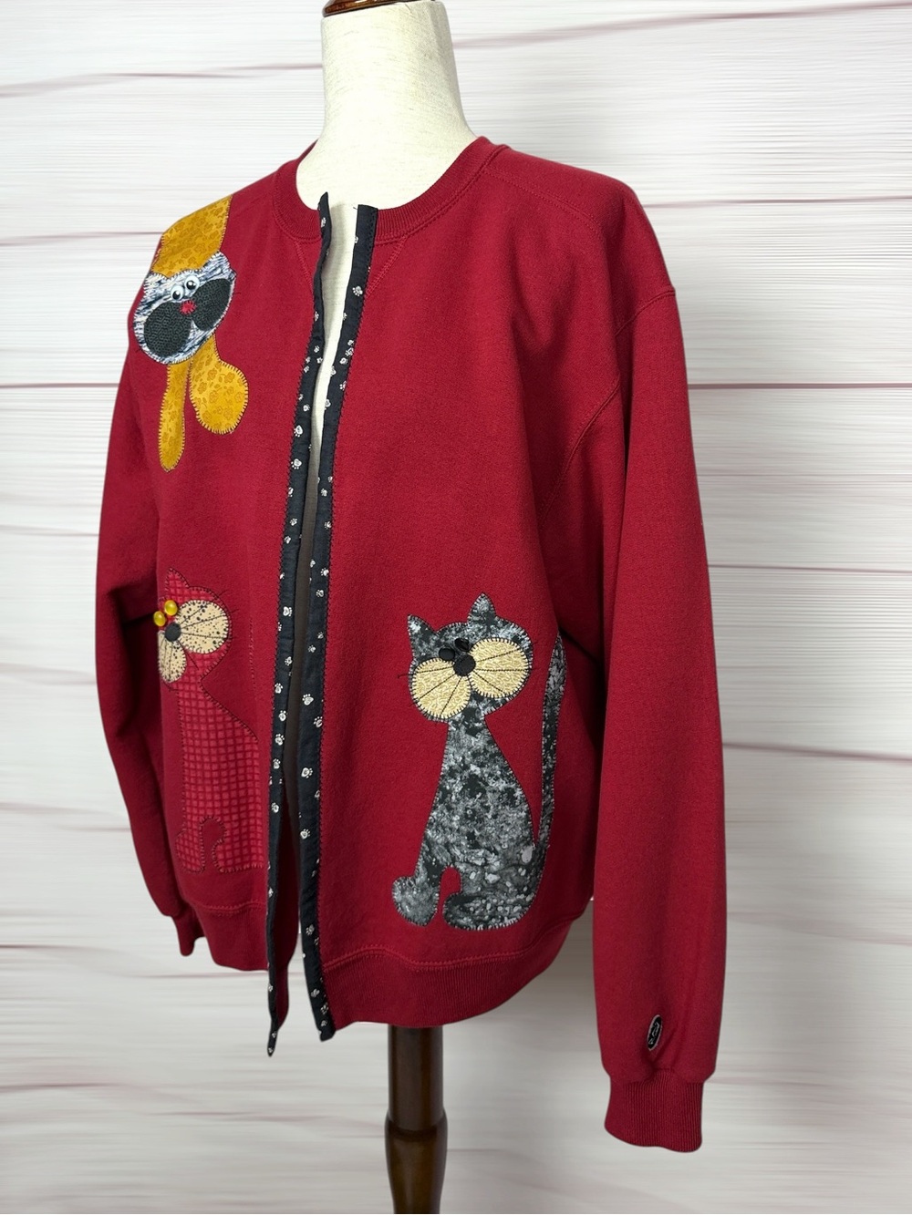 Vintage 90s Discus Athletic Cat Applique Cardigan Sweatshirt Women M Cotton